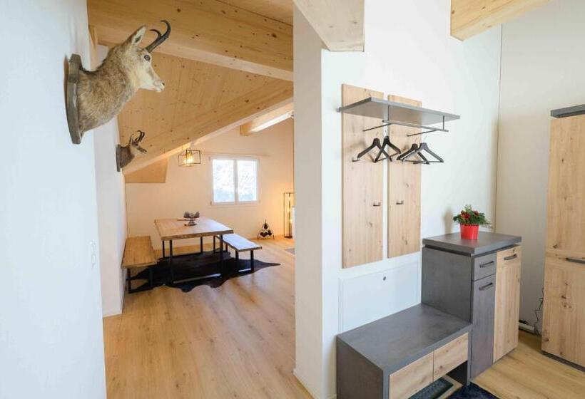 شقة 3 غرف, Alphotel Biel Kinzig   Access By Cable Car Only!