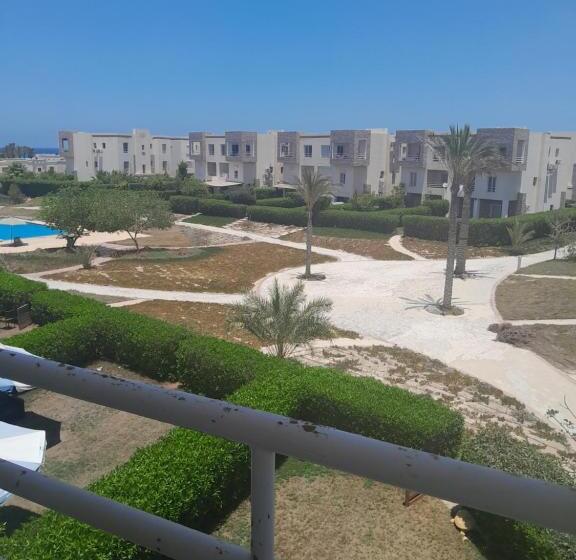 کلبه ییلاقی, Amwaj , North Coast