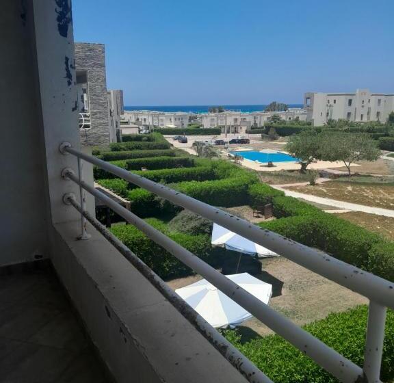 کلبه ییلاقی, Amwaj , North Coast