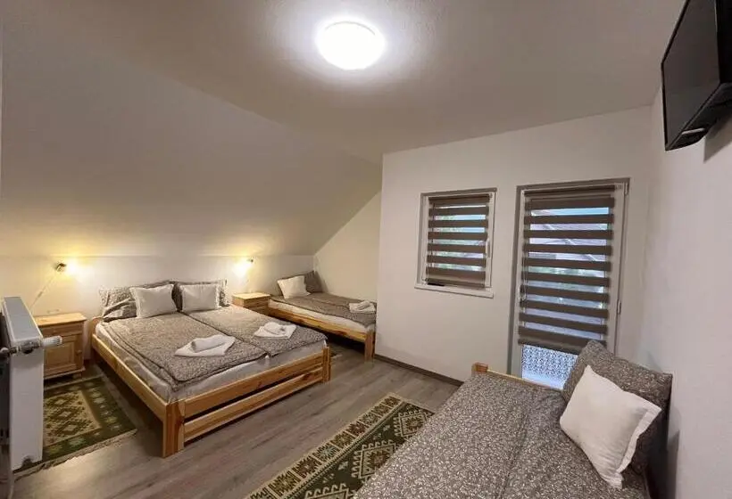 スーペリアトリプルルーム, Casa Timea Vendégház