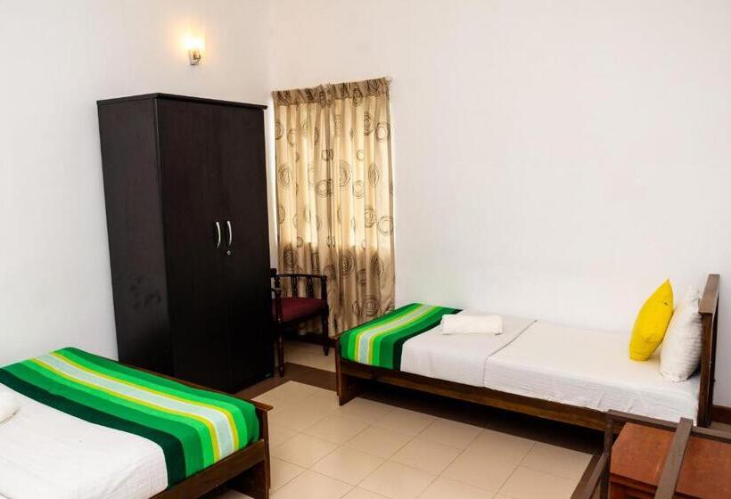 Номер Стандарт Трехместный, Tranquil Garden   Near Nuwaraeliya Town