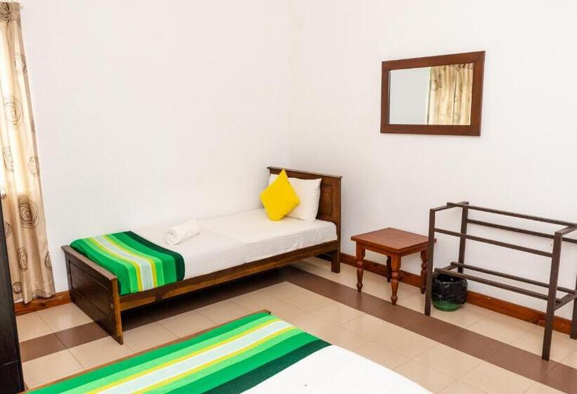 Номер Стандарт Трехместный, Tranquil Garden   Near Nuwaraeliya Town