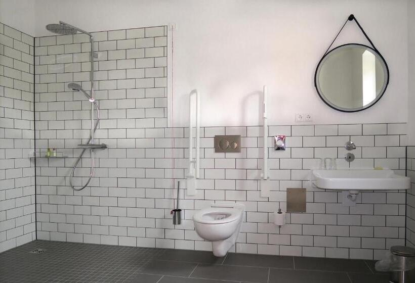 חדר סטנדרט מותאם לאדם עם מוגבלויות, Gästehaus Gräf Haus