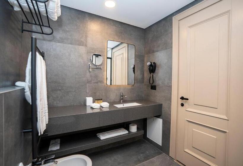 スタンダードルーム, Mozart