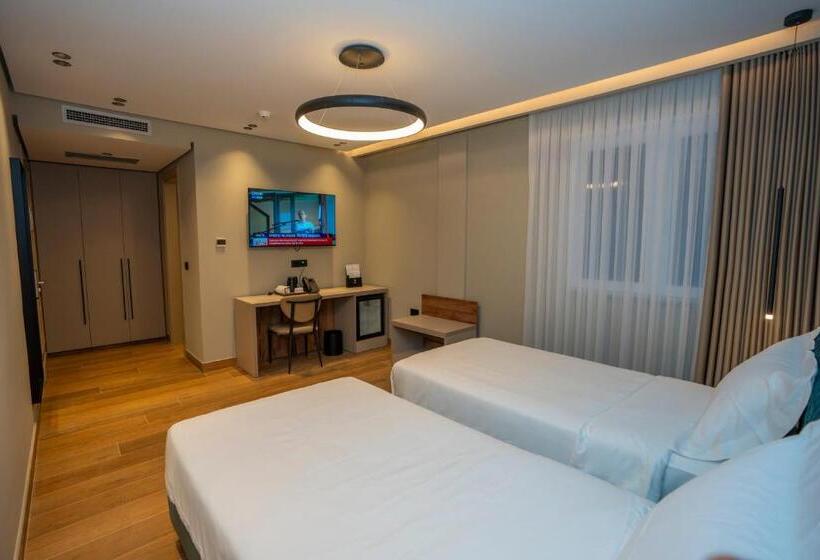 スタンダードルーム, Mozart