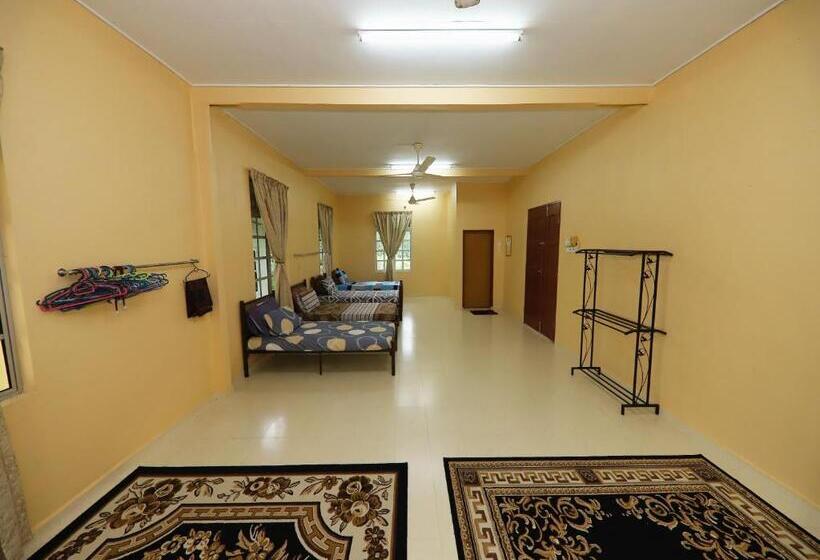 جناح عائلي, Oyo 91004 Homestay Masjid At Taqwa