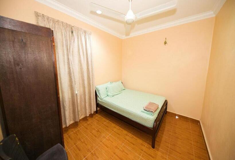 شقة 3 غرف, Oyo 91004 Homestay Masjid At Taqwa