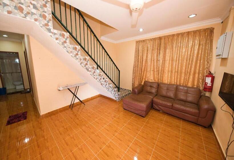 شقة 3 غرف, Oyo 91004 Homestay Masjid At Taqwa