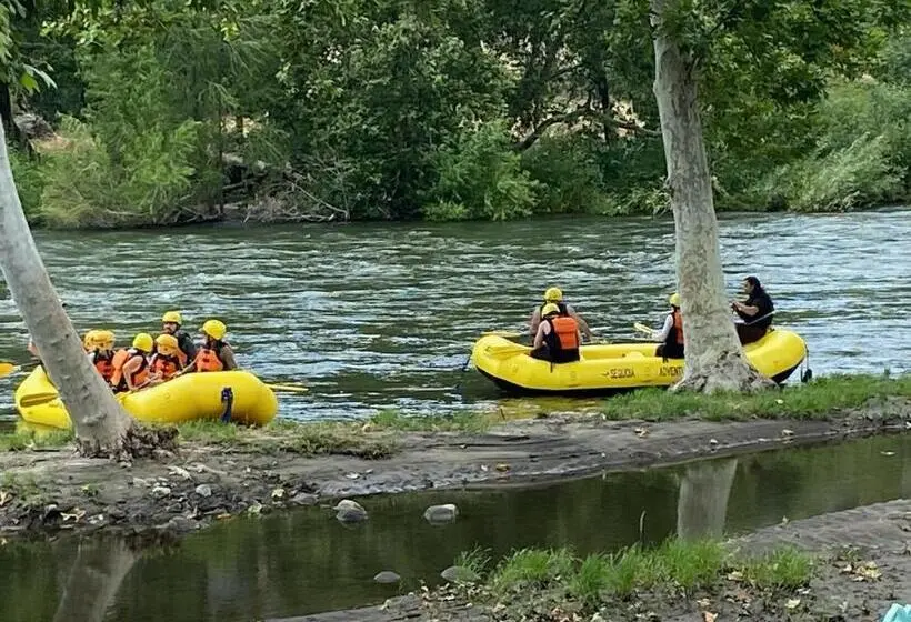 スタンダードバンガロー, Sequoia River Front Cabins