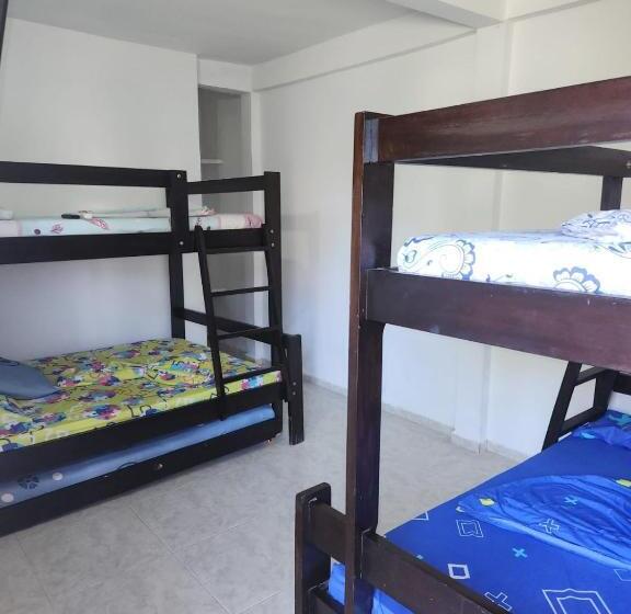 패밀리 룸, Y Restaurante Pianguita