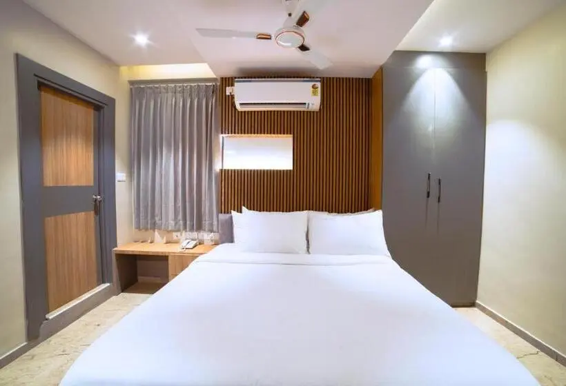 デラックスルーム, Oviya Hotels