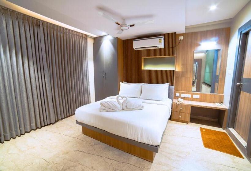 סוויטה, Oviya Hotels