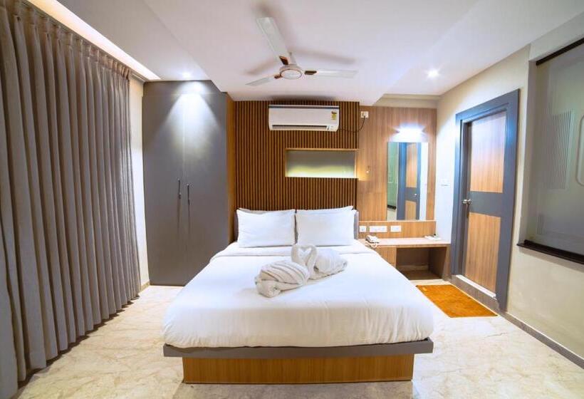 סוויטה, Oviya Hotels