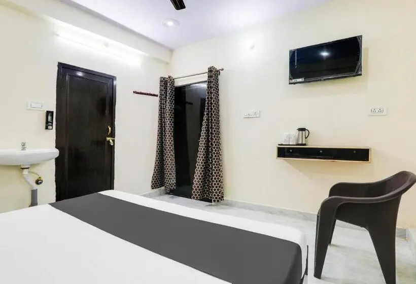 Classic Kolmen Hengen Huone, O Ramam