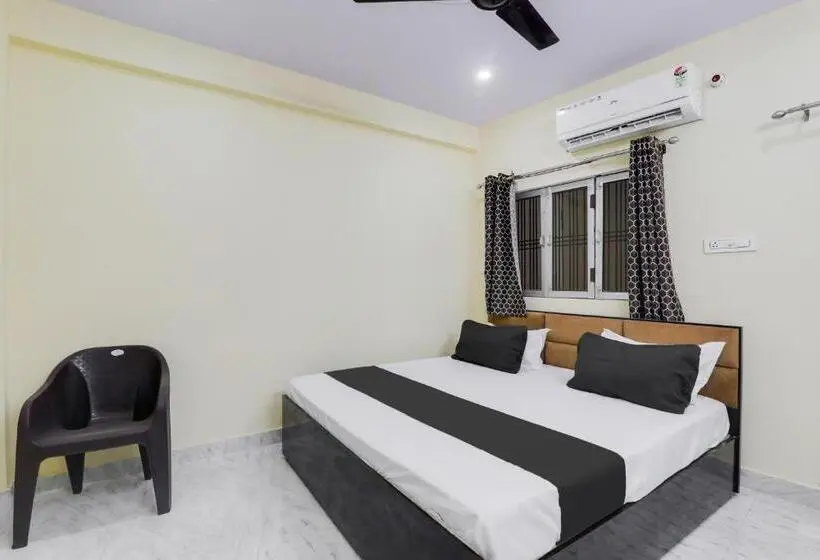Classic Kolmen Hengen Huone, O Ramam
