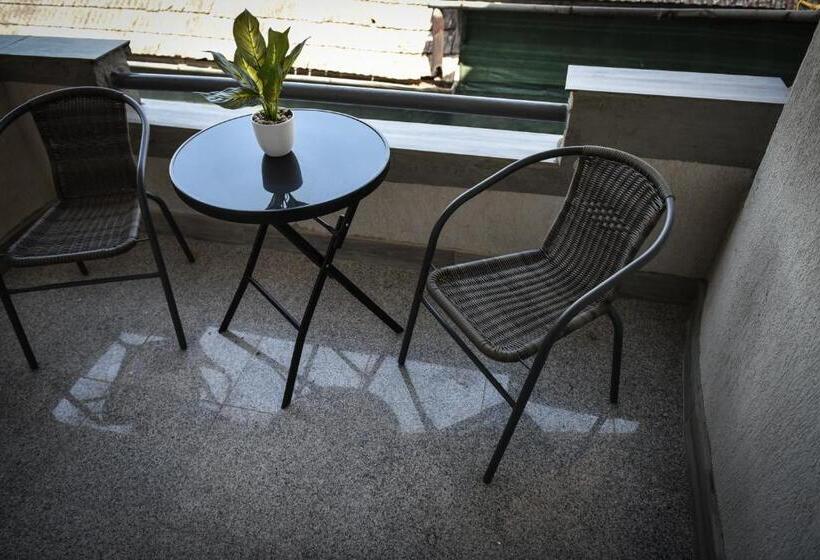 Apartamento 2 Quartos com Varanda, Apartament S Moise