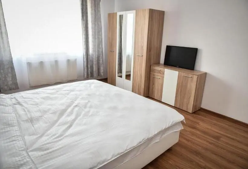 آپارتمان 2 خوابه, Apartament S Moise