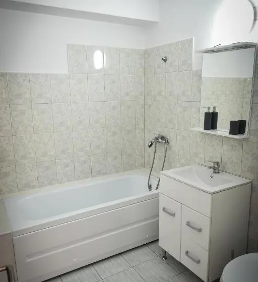 آپارتمان 2 خوابه, Apartament S Moise