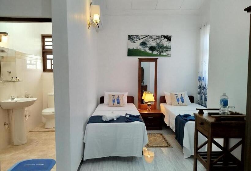 غرفة ديلوكس, Cosy White Palace