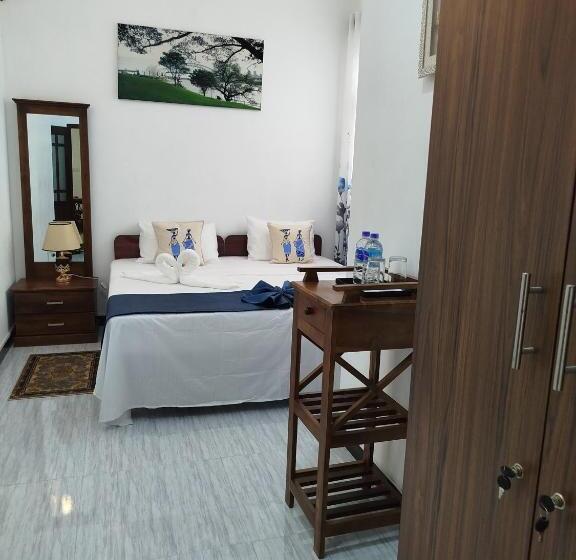 غرفة ديلوكس, Cosy White Palace