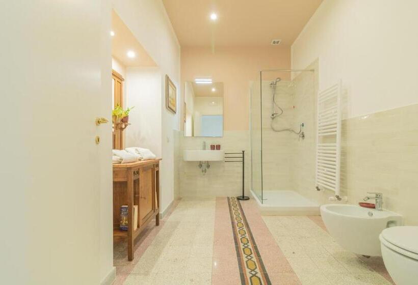 וילה דלוקס חדר שינה 1, Lake Lovers Lodge