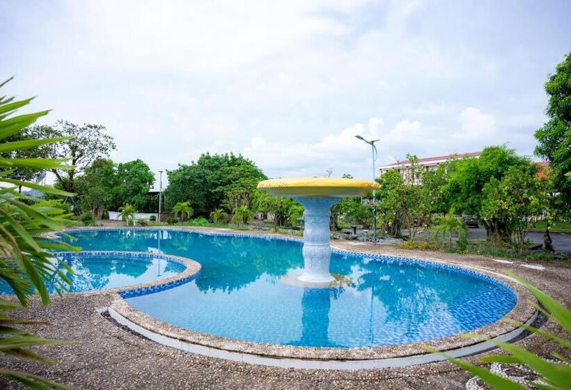 اتاق استاندارد سه تخته با چشمانداز استخر, Tam Coc Phoenix Hotel & Resort