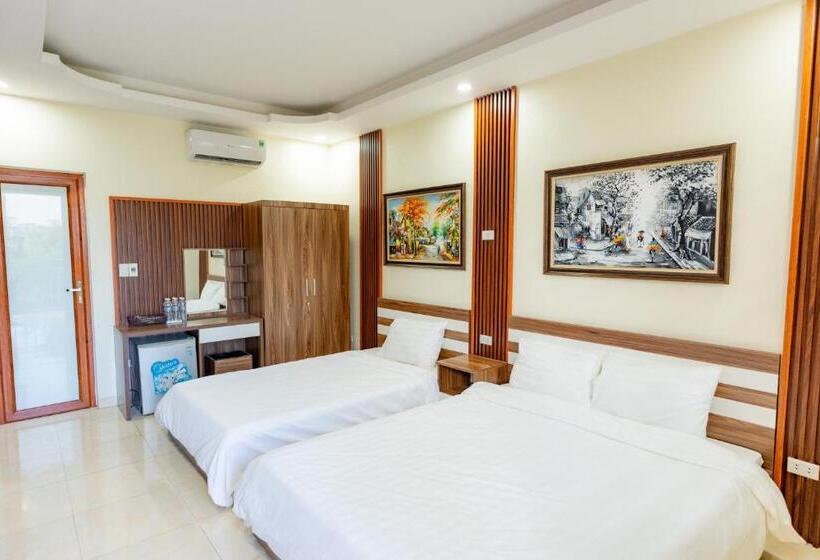 اتاق استاندارد سه تخته با چشم‌انداز استخر, Tam Coc Phoenix Hotel & Resort