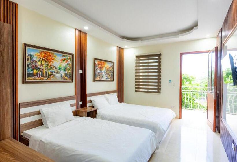 اتاق استاندارد سه تخته با چشمانداز استخر, Tam Coc Phoenix Hotel & Resort