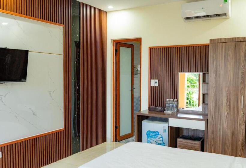 اتاق استاندارد با چشم‌انداز استخر, Tam Coc Phoenix Hotel & Resort