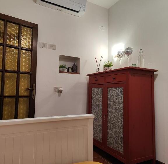 اتاق استاندارد یک نفره, B&b Toringo