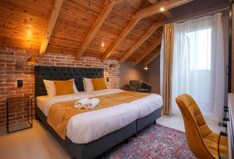 Апартаменты 2 спальни Вид на Сад, Chachacha House Vendégház