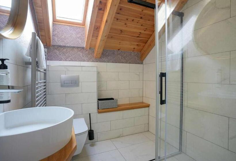 Апартаменты 2 спальни Вид на Сад, Chachacha House Vendégház