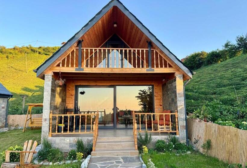 חדר לארבעה סטנדרטי עם מרפסת, Seyregah Dağ Evi