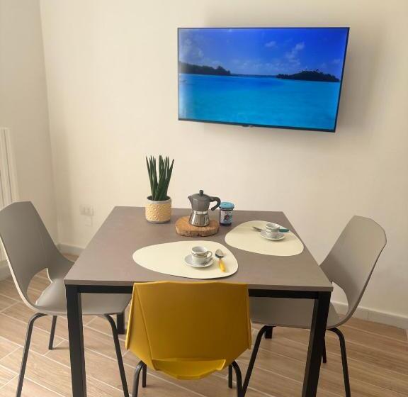 غرفة قياسية, 11cinque