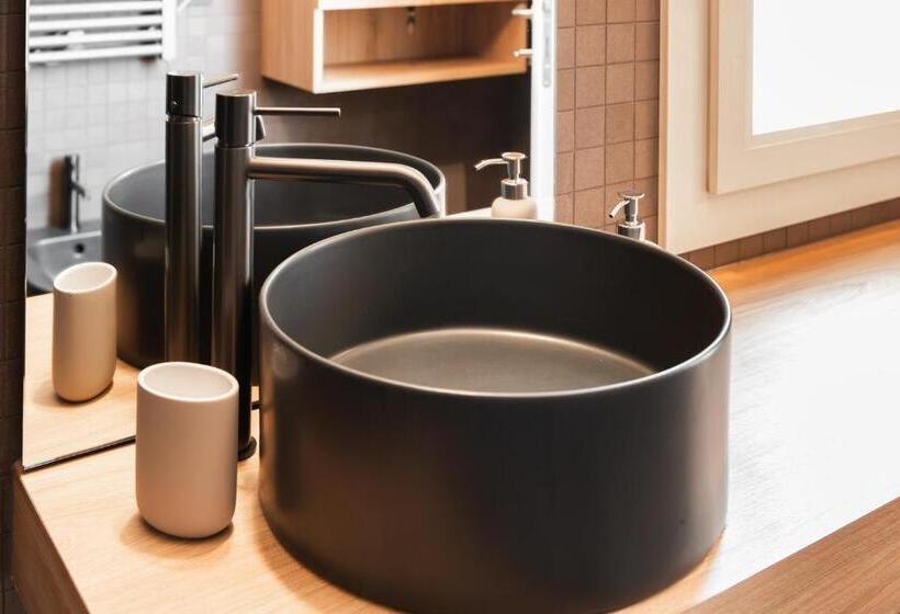 اتاق استاندارد با تراس, Macan Suite Rooms