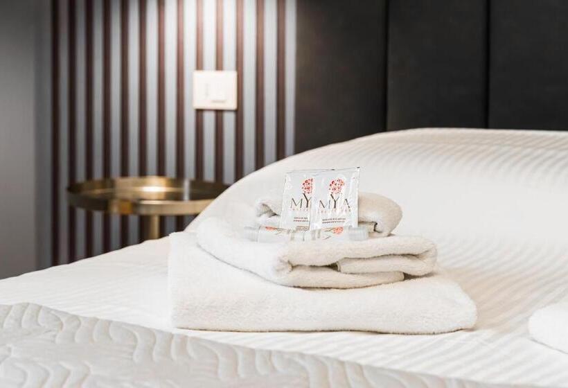 اتاق سوپریور با تخت بزرگ, Macan Suite Rooms