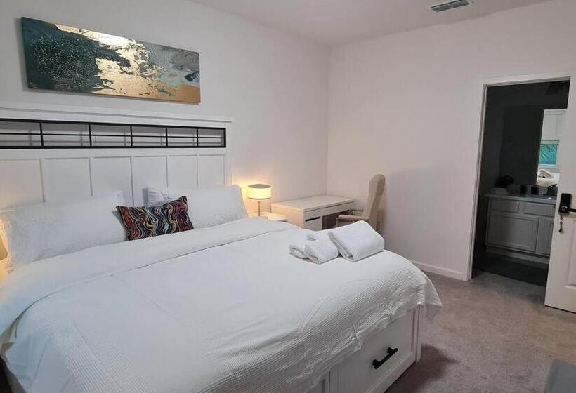 家庭套房, M&c Zenith Stay In The Heart Of Disney Magic