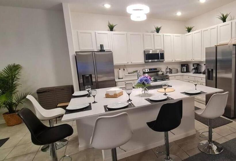 带2个卧室的套房, M&c Zenith Stay In The Heart Of Disney Magic