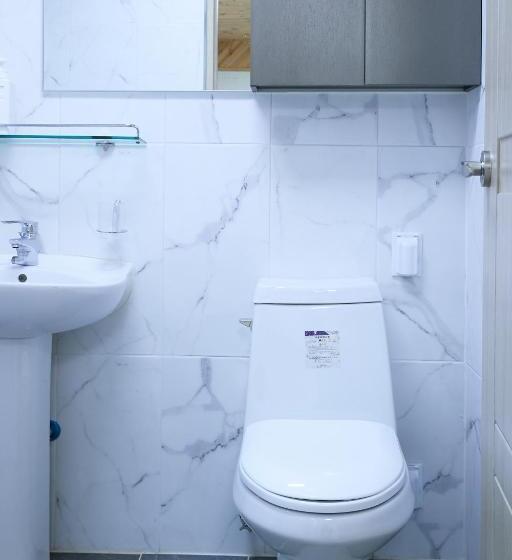 Quarto standard, Ronnie Pension