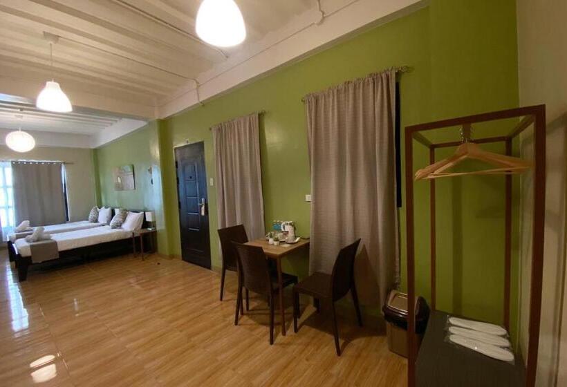 اتاق خانوادگی, La Patria Baybay Tourist Inn Powered By Cocotel