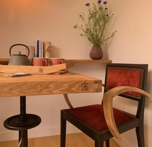 Standard-huone Puutarhanäkymä, Aux Logis De Fonfroide Chez Mylène & David