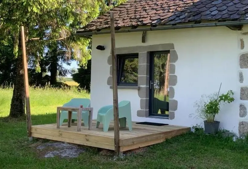 Standard-huone Puutarhanäkymä, Aux Logis De Fonfroide Chez Mylène & David