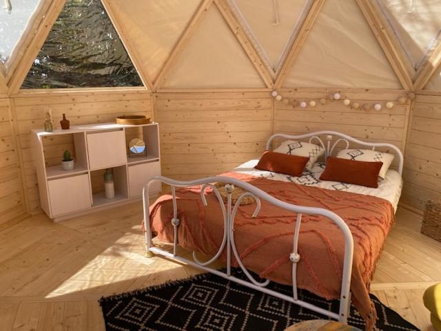 חדר סטנדרט לארבעה, L Enclave Insolite Cabanes Avec Piscine Et Bains Nordiques