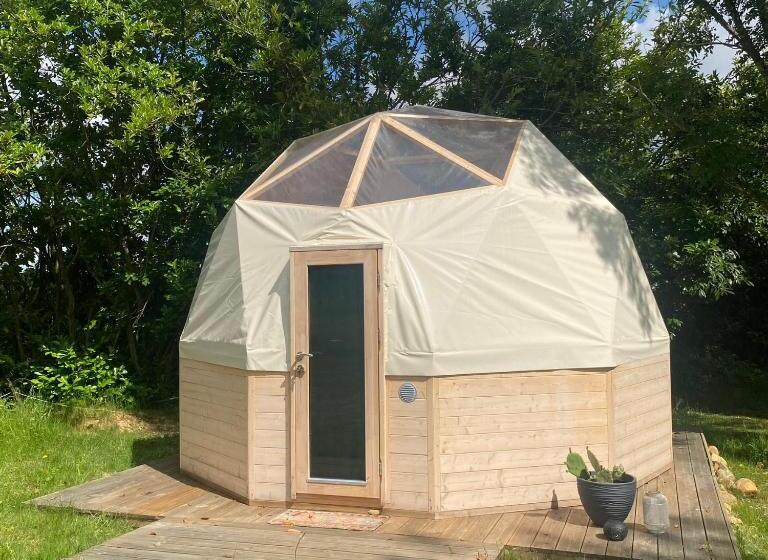 חדר סטנדרט לארבעה, L Enclave Insolite Cabanes Avec Piscine Et Bains Nordiques