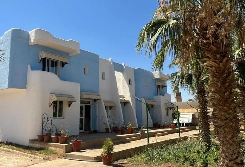استودیو استاندارد با چشمانداز باغ, Isly Golf