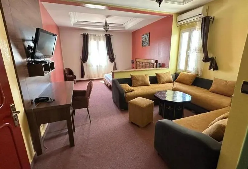 سوییت خانوادگی, Isly Golf
