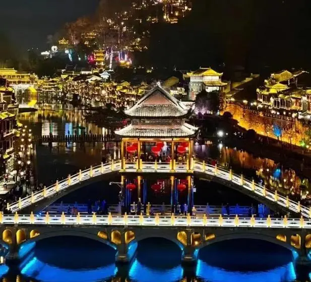 スタンダードルーム, 聚贤居客栈 Fenghuang Juxianju Inn