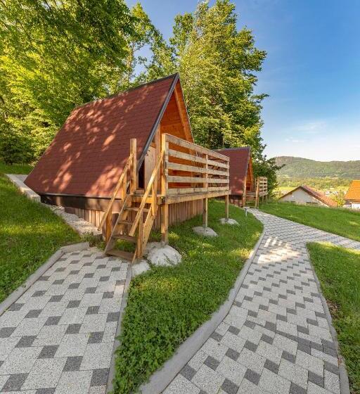 چادر با خدمات رفاهی استاندارد, Resort Pri Hrastu