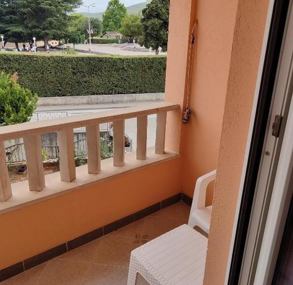 اتاق استاندارد سه تخته با بالکن, Rooms Zdravko And Nevenka Cilic