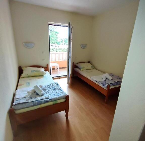 اتاق استاندارد با بالکن, Rooms Zdravko And Nevenka Cilic